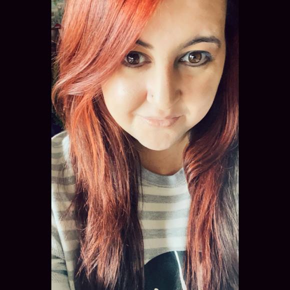 Meet your Posher, Sarah - Picture 1 of 1